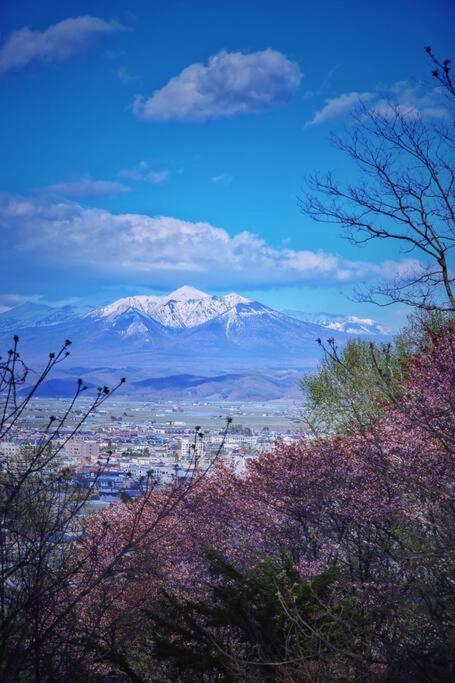 Furano Cube Sugar-方糖民宿,步行8Min到雪场,3 Brs,Max 6Ppl מראה חיצוני תמונה